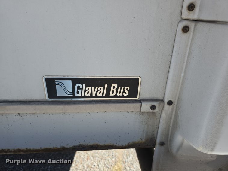 image for item DW3801 2010 Chevrolet Express G4500 shuttle bus