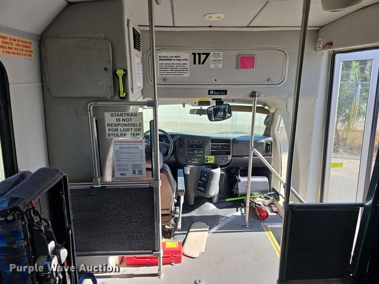 image for item DW3801 2010 Chevrolet Express G4500 shuttle bus