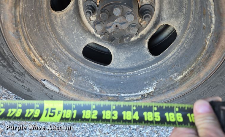 image for item DW3801 2010 Chevrolet Express G4500 shuttle bus