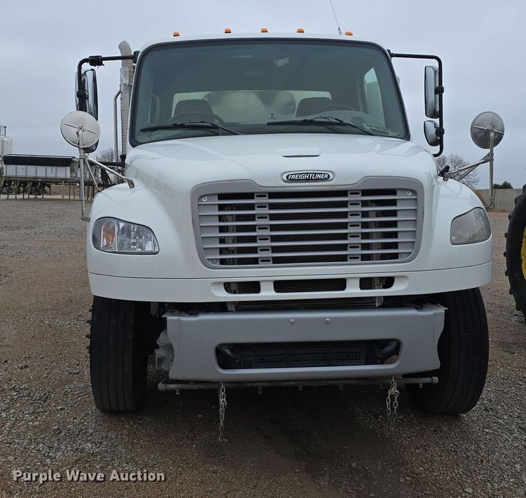 image for item DW3930 2018 Freightliner Business Class M2 street sweeper truck