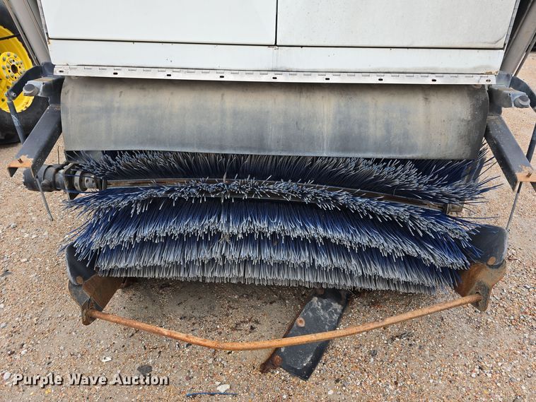 image for item DW3930 2018 Freightliner Business Class M2 street sweeper truck