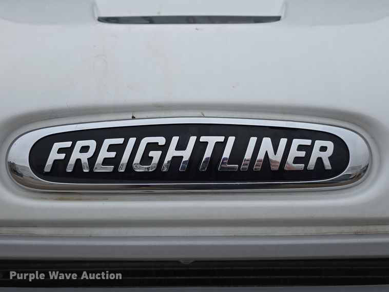 image for item DW3930 2018 Freightliner Business Class M2 street sweeper truck