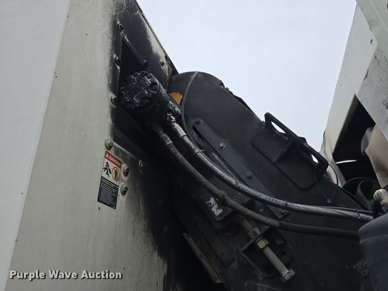 image for item DW3930 2018 Freightliner Business Class M2 street sweeper truck