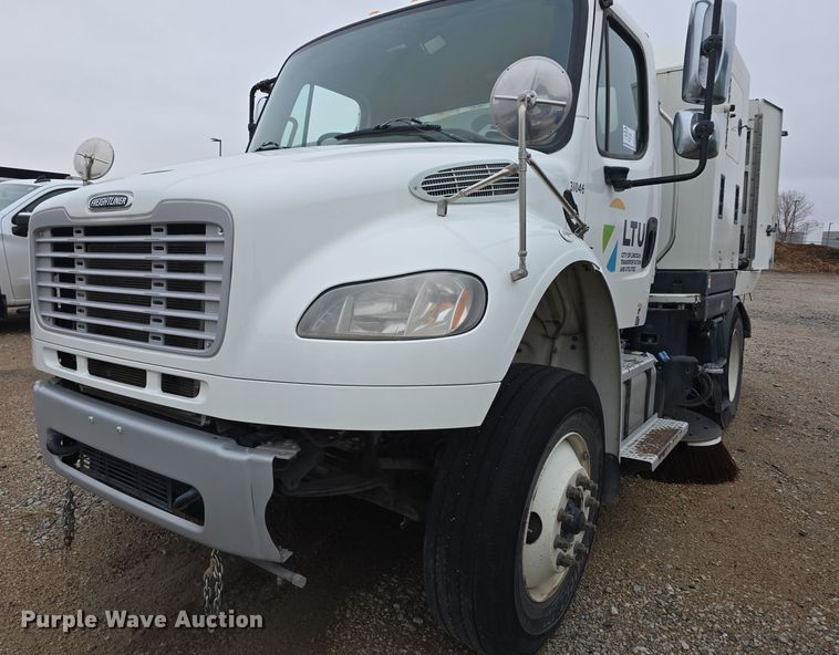 image for item DW3930 2018 Freightliner Business Class M2 street sweeper truck