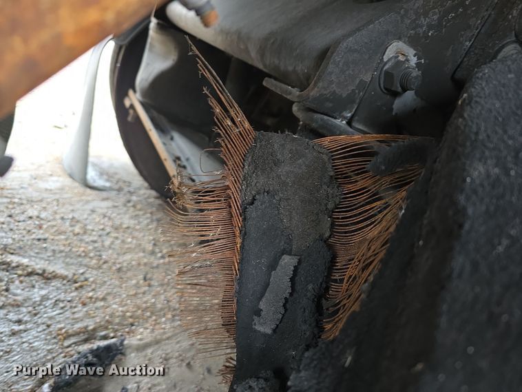 image for item DW3930 2018 Freightliner Business Class M2 street sweeper truck