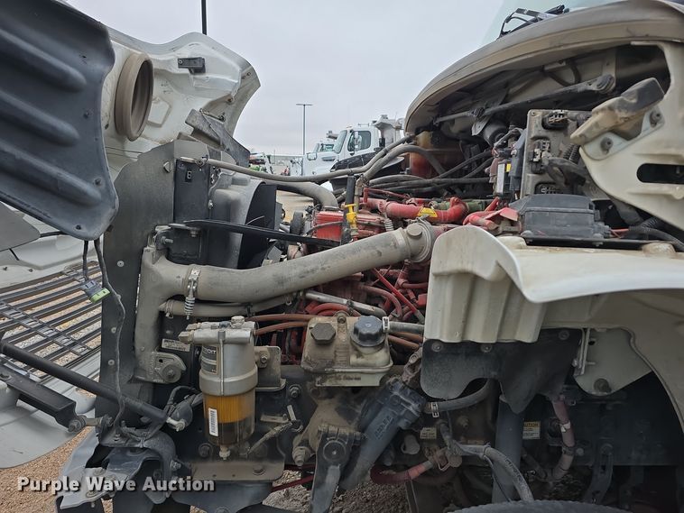 image for item DW3930 2018 Freightliner Business Class M2 street sweeper truck