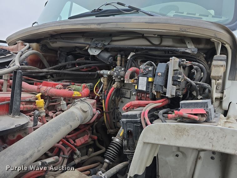 image for item DW3930 2018 Freightliner Business Class M2 street sweeper truck