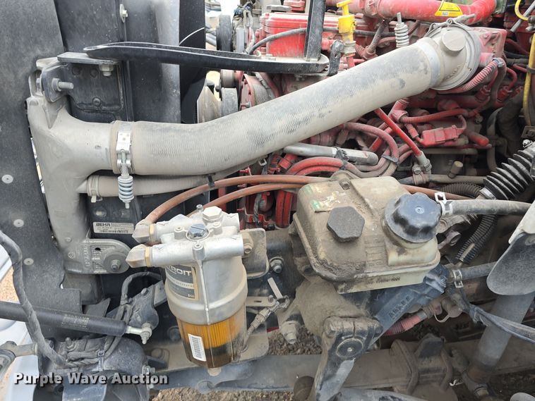 image for item DW3930 2018 Freightliner Business Class M2 street sweeper truck