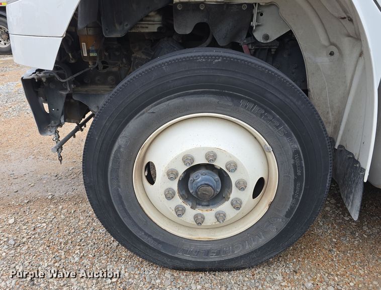 image for item DW3930 2018 Freightliner Business Class M2 street sweeper truck