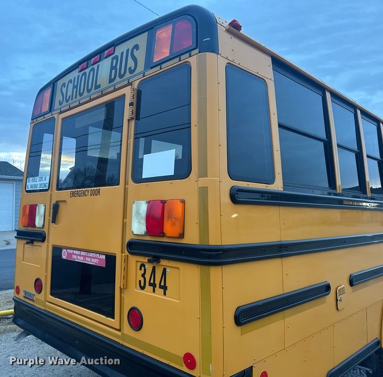 image for item DX3924 2014 Thomas  Saf-T-Liner C2 school bus