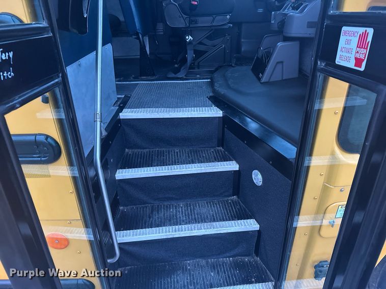 image for item DX3924 2014 Thomas  Saf-T-Liner C2 school bus