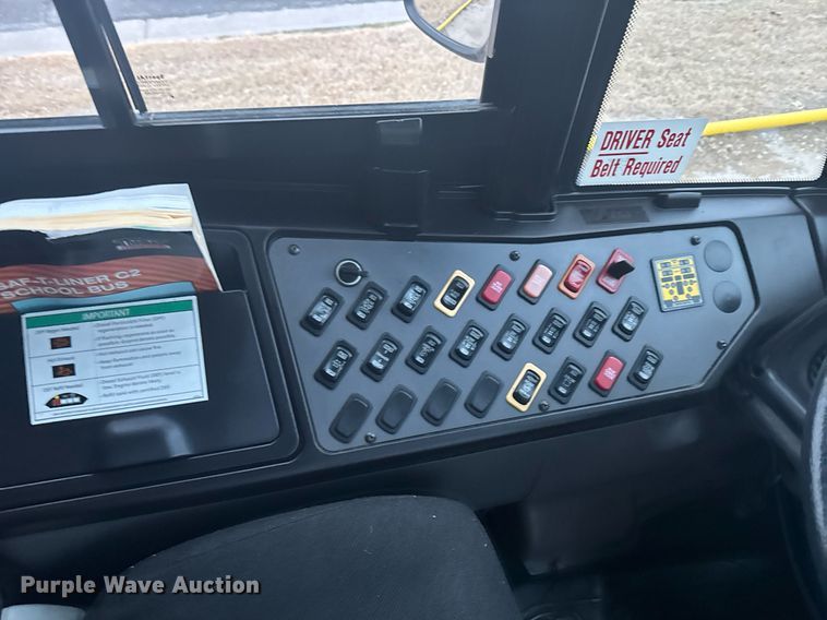 image for item DX3924 2014 Thomas  Saf-T-Liner C2 school bus