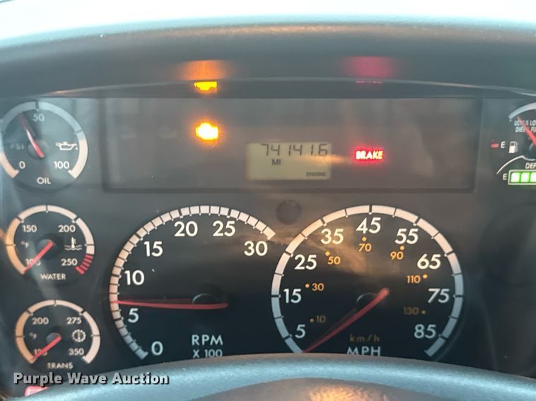 image for item DX3924 2014 Thomas  Saf-T-Liner C2 school bus