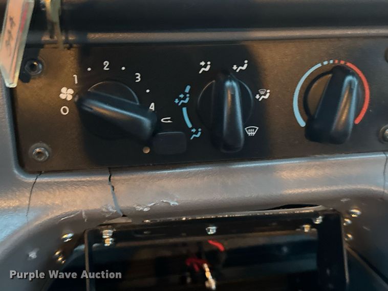 image for item DX3924 2014 Thomas  Saf-T-Liner C2 school bus