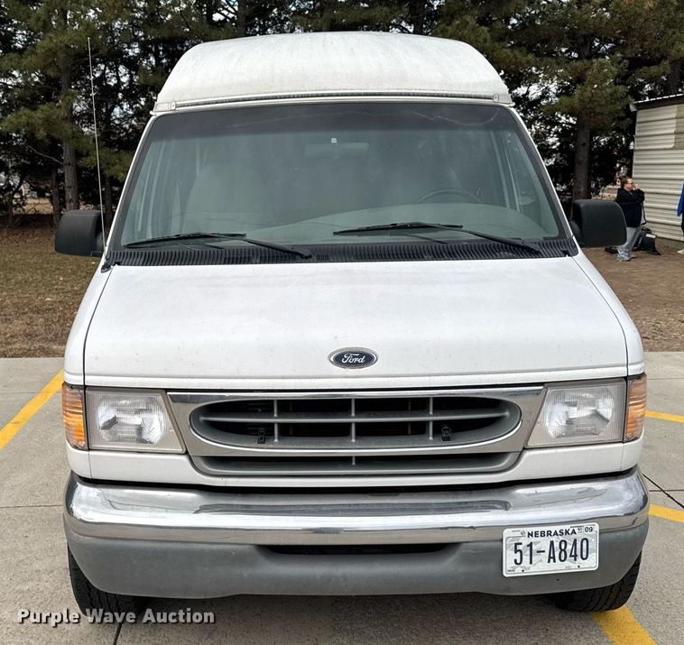 image for item DX3928 1999 Ford E350 Super Duty XLT handicap accessible van