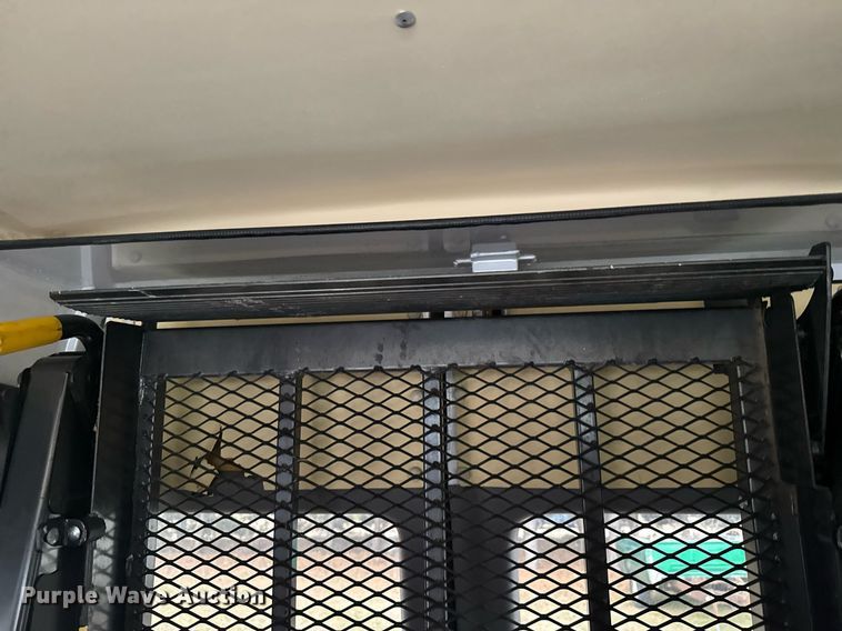 image for item DX3928 1999 Ford E350 Super Duty XLT handicap accessible van