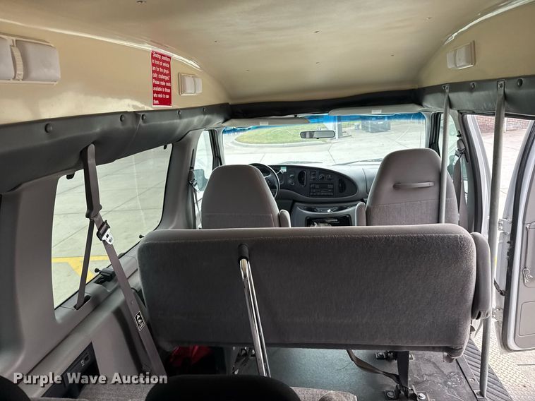 image for item DX3928 1999 Ford E350 Super Duty XLT handicap accessible van