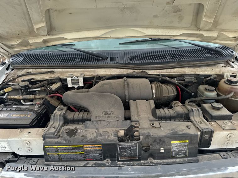 image for item DX3928 1999 Ford E350 Super Duty XLT handicap accessible van