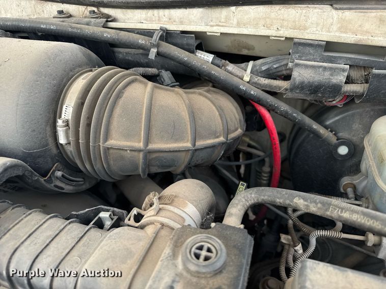 image for item DX3928 1999 Ford E350 Super Duty XLT handicap accessible van