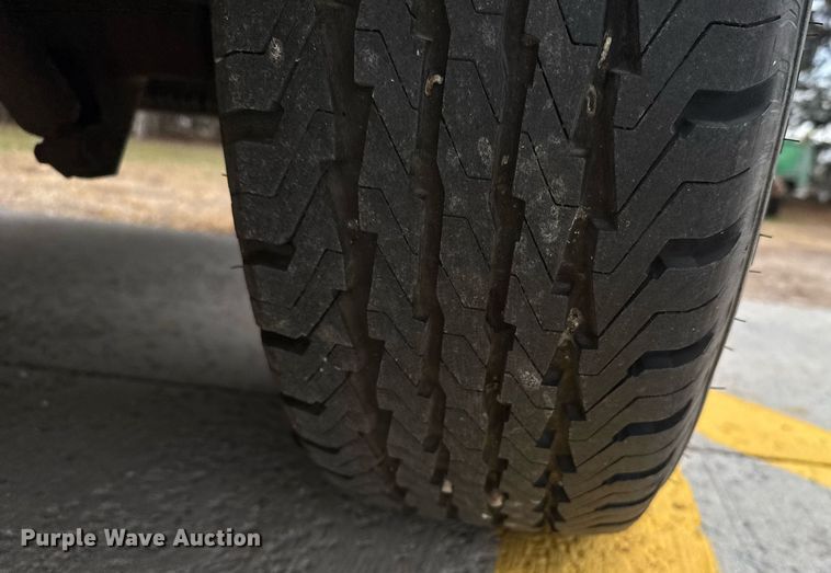 image for item DX3928 1999 Ford E350 Super Duty XLT handicap accessible van