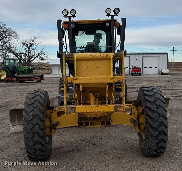 image for item DX3934 2007 John Deere 670D motor grader
