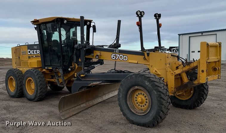 image for item DX3934 2007 John Deere 670D motor grader