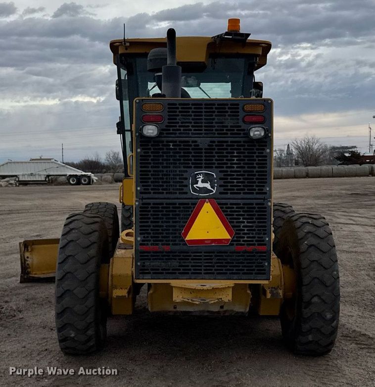 image for item DX3934 2007 John Deere 670D motor grader