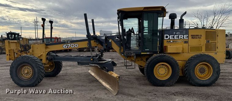 image for item DX3934 2007 John Deere 670D motor grader