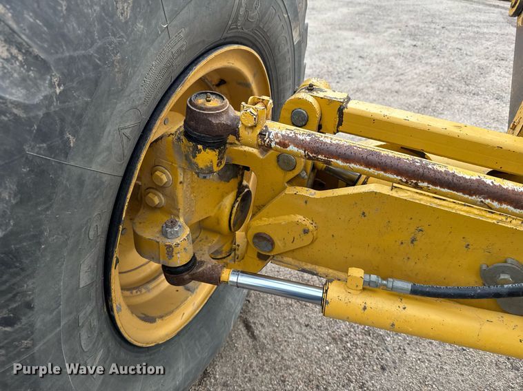 image for item DX3934 2007 John Deere 670D motor grader