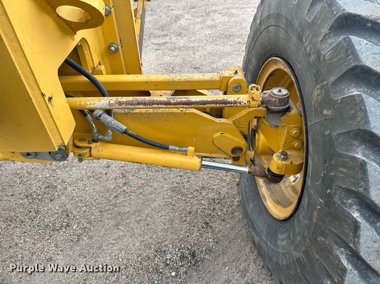 image for item DX3934 2007 John Deere 670D motor grader