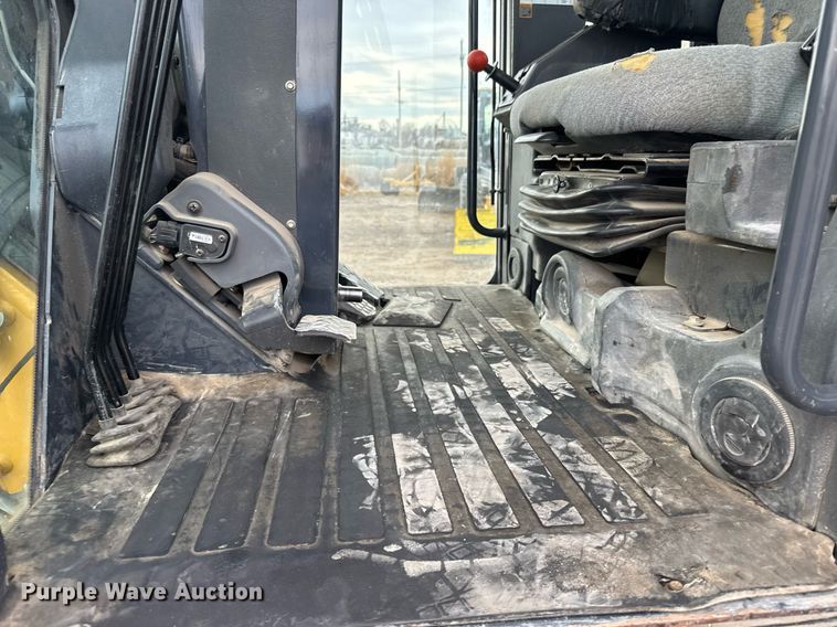 image for item DX3934 2007 John Deere 670D motor grader