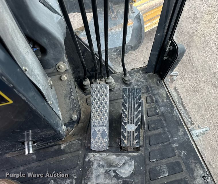 image for item DX3934 2007 John Deere 670D motor grader