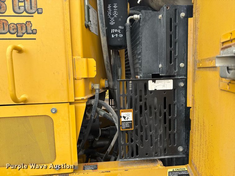 image for item DX3934 2007 John Deere 670D motor grader