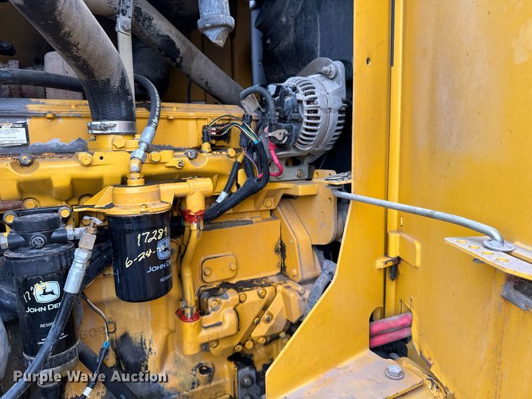 image for item DX3934 2007 John Deere 670D motor grader