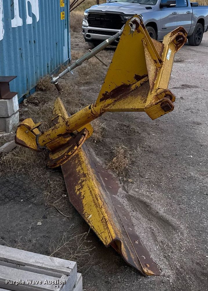 image for item DX3935 10' W three point blade