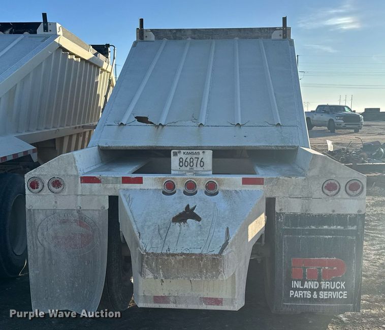 image for item DX3936 2015 Construction Trailer Specialist BDT-40 bottom dump trailer