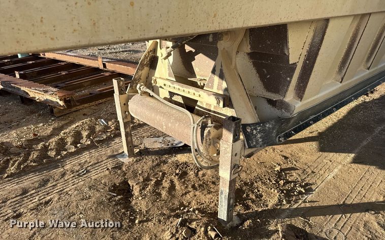 image for item DX3936 2015 Construction Trailer Specialist BDT-40 bottom dump trailer