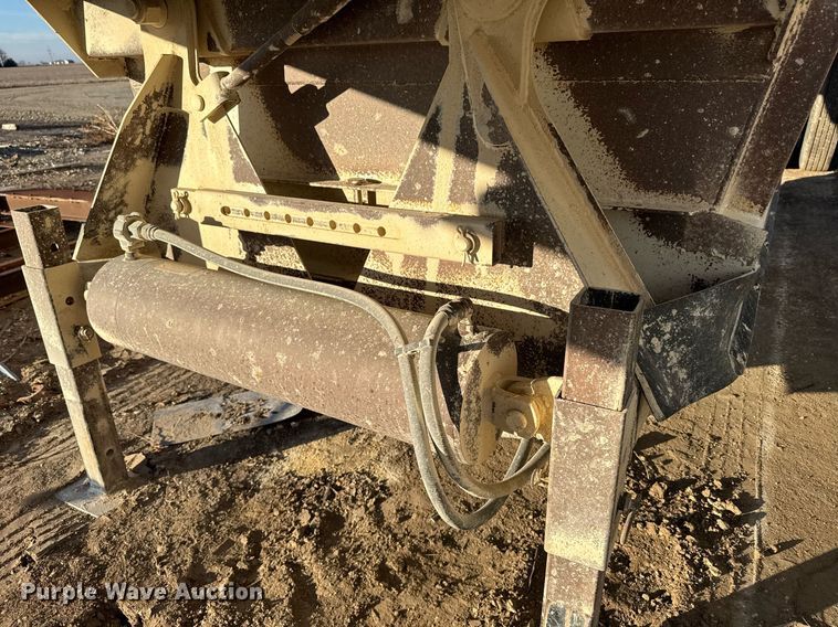 image for item DX3936 2015 Construction Trailer Specialist BDT-40 bottom dump trailer