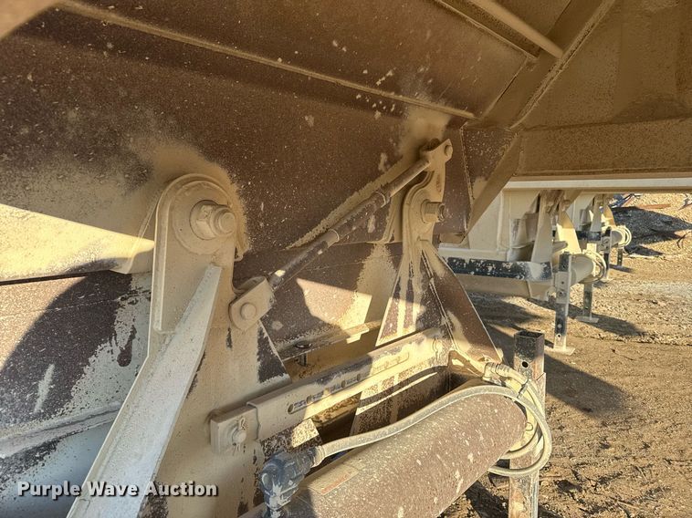 image for item DX3936 2015 Construction Trailer Specialist BDT-40 bottom dump trailer