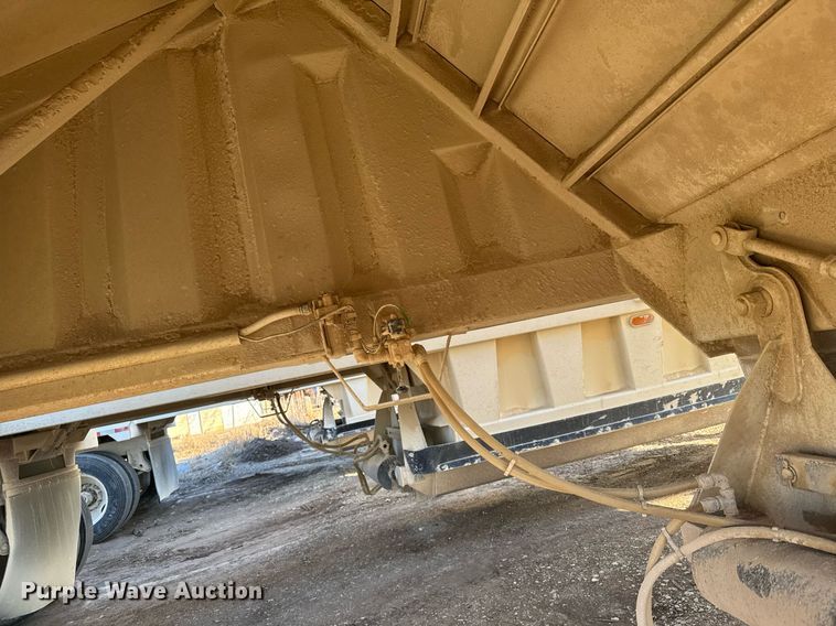 image for item DX3936 2015 Construction Trailer Specialist BDT-40 bottom dump trailer