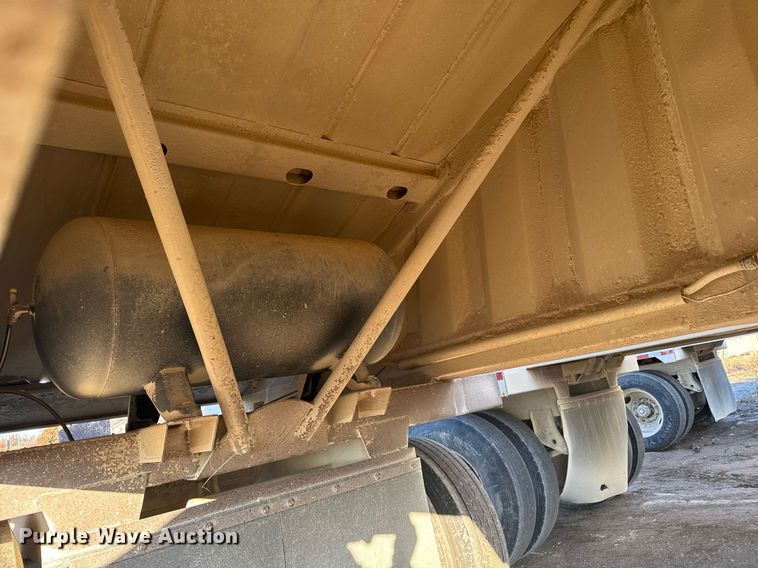 image for item DX3936 2015 Construction Trailer Specialist BDT-40 bottom dump trailer