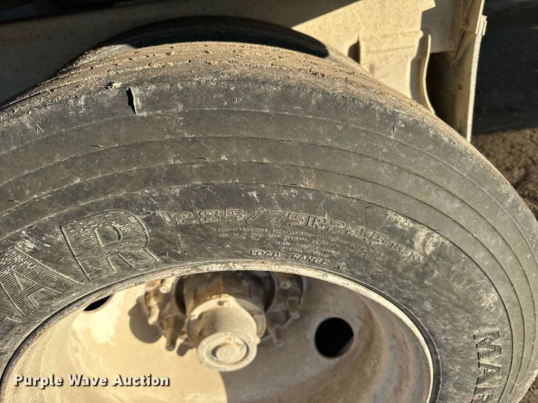 image for item DX3936 2015 Construction Trailer Specialist BDT-40 bottom dump trailer