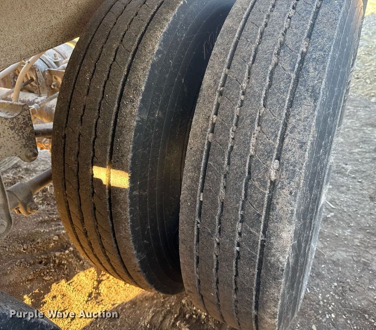 image for item DX3936 2015 Construction Trailer Specialist BDT-40 bottom dump trailer