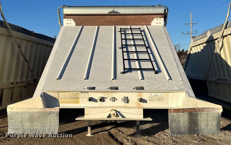 image for item DX3937 2015 Construction Trailer Specialists BDT-40 bottom dump trailer