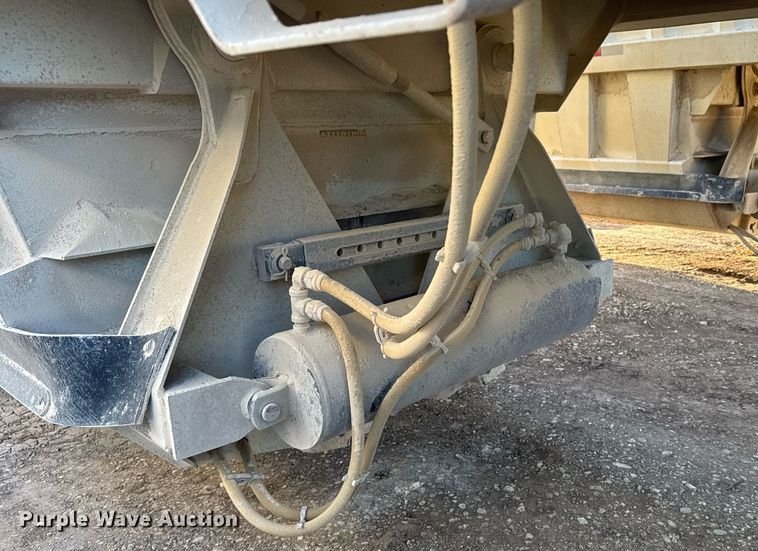 image for item DX3937 2015 Construction Trailer Specialists BDT-40 bottom dump trailer