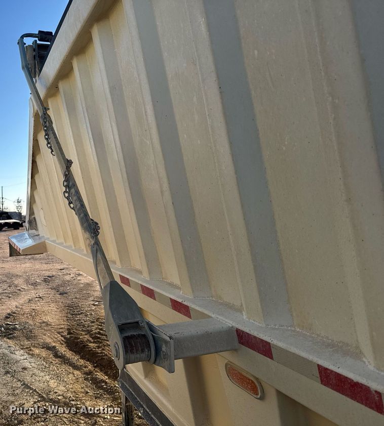 image for item DX3937 2015 Construction Trailer Specialists BDT-40 bottom dump trailer