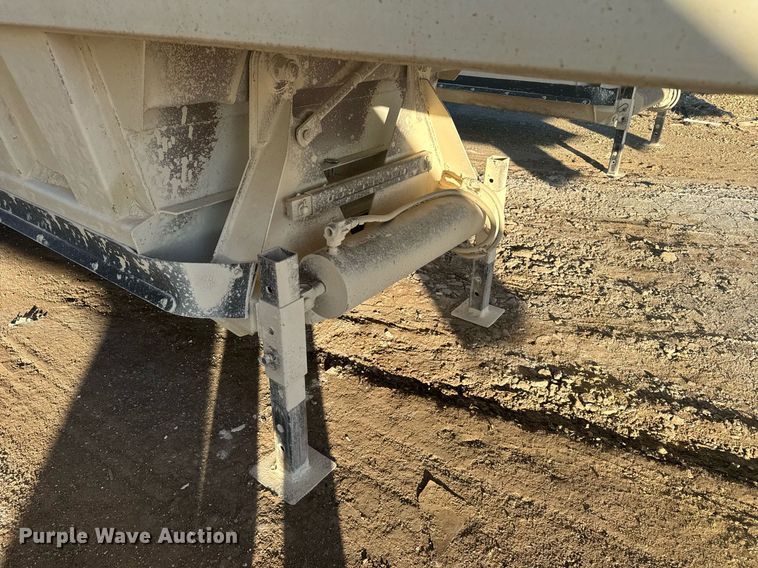 image for item DX3937 2015 Construction Trailer Specialists BDT-40 bottom dump trailer