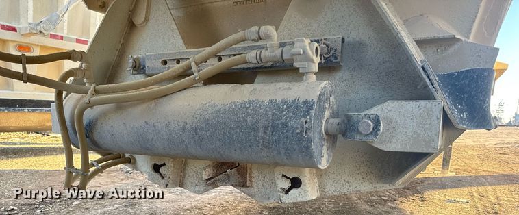 image for item DX3937 2015 Construction Trailer Specialists BDT-40 bottom dump trailer