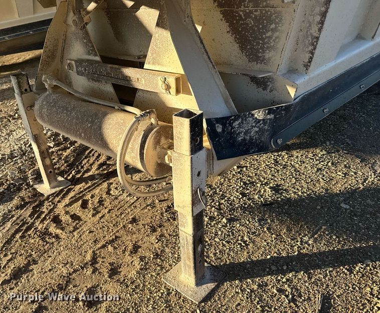 image for item DX3938 2015 Construction Trailer Specialists BDT-40 bottom dump trailer