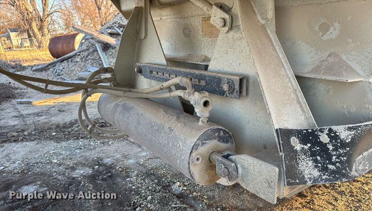 image for item DX3938 2015 Construction Trailer Specialists BDT-40 bottom dump trailer